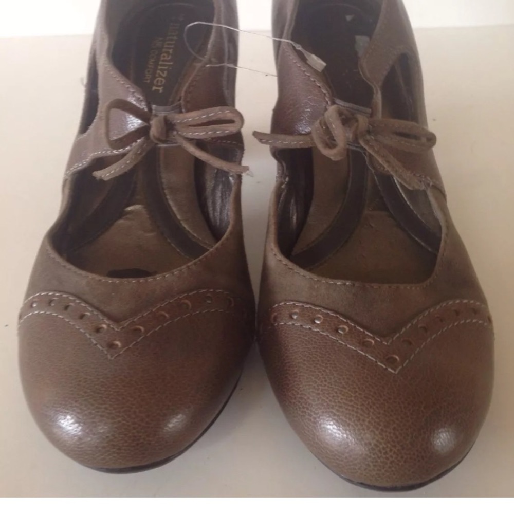 Naturalizer N5 Comfort  pumps w/bowtie design 8M